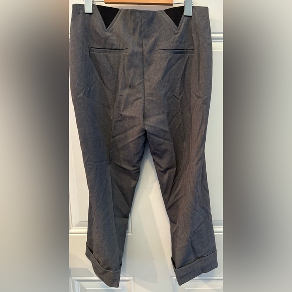 Women’s Gray Crop Pants - Picture 3 of 5